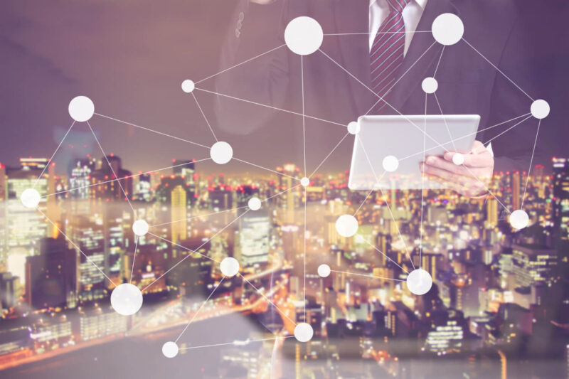 Masa Depan Pemerintahan Daerah di Era Smart City: Menuju Tata Kelola Inovatif dan Berpusat Warga